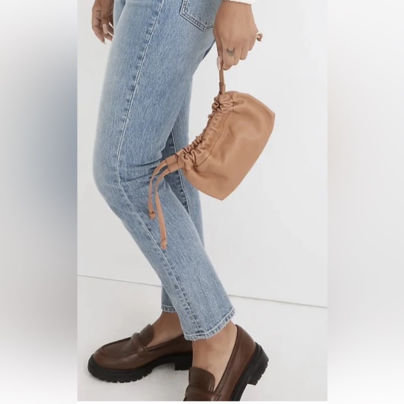 CLARE V. Drawstring Pouch Blush - Picture 13 of 13